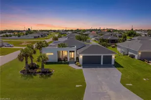 616 NW 2nd St, Cape Coral, FL 33993 - Photo 1