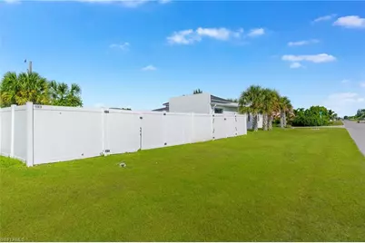 616 NW 2nd St, Cape Coral, FL 33993 - Photo 51