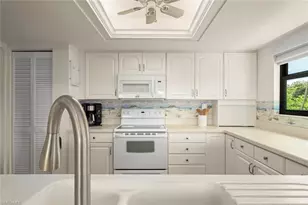 1394 Middle Gulf Dr, Sanibel, FL 33957 - Photo 9