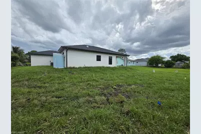 3810 5th St SW, Lehigh Acres, FL 33976 - Photo 9