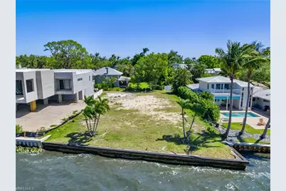 1204 Alhambra Dr, Fort Myers, FL 33901 - Photo 11