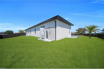 2704 Tropicana Pkwy W, Cape Coral, FL 33993 - Photo 51