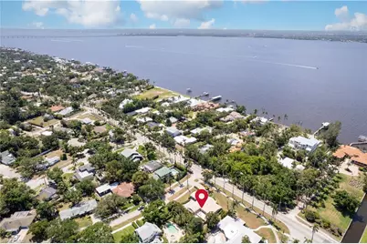 2627 McGregor Blvd, Fort Myers, FL 33901 - Photo 13