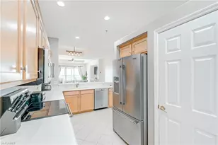 20051 Sanibel View Cir, Fort Myers, FL 33908 - Photo 11