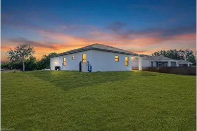 4700 Dora Ave S, Lehigh Acres, FL 33974 - Photo 45