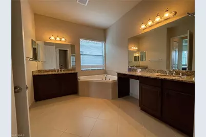 11617 Lakewood Preserve Pl, Fort Myers, FL 33913 - Photo 7