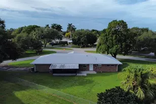 602 Ponce De Leon Ave, Clewiston, FL 33440 - Photo 17