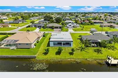 1112 NE 6th Ave, Cape Coral, FL 33909 - Photo 23