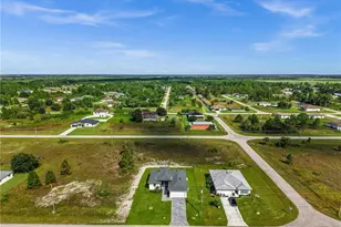 925 Manresa Ave S, Lehigh Acres, FL 33974 - Photo 37