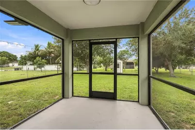 928 SE 5th Ct, Cape Coral, FL 33990 - Photo 17