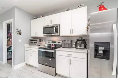 1413 SW Trafalgar Pkwy, Cape Coral, FL 33991 - Photo 9