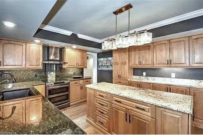 1900 Virginia Ave #901, Fort Myers, FL 33901 - Photo 9