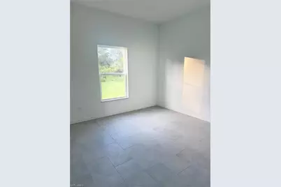 648 Wentworth Dr, Lehigh Acres, FL 33972 - Photo 9