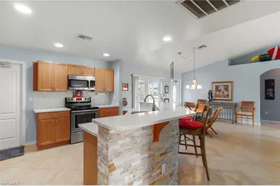 2837 NW 27th Pl, Cape Coral, FL 33993 - Photo 11