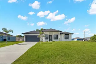 8030 Sherwood Cir, Labelle, FL 33935 - Photo 1