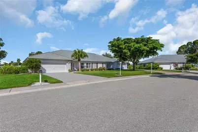 1381 N Brandywine Cir, Fort Myers, FL 33919 - Photo 33