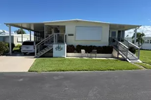 360 Shoreland Dr, Fort Myers, FL 33905 - Photo 1