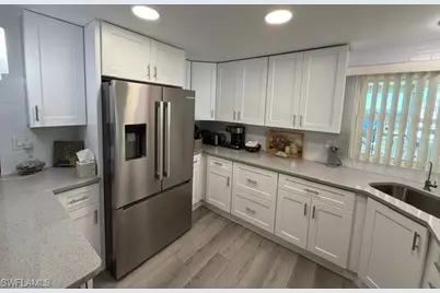360 Shoreland Dr, Fort Myers, FL 33905 - Photo 13