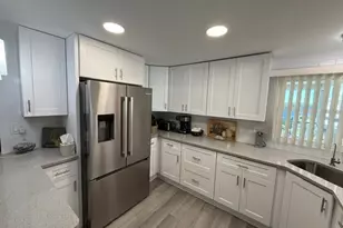 360 Shoreland Dr, Fort Myers, FL 33905 - Photo 13