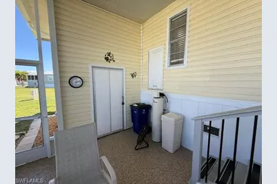 360 Shoreland Dr, Fort Myers, FL 33905 - Photo 35