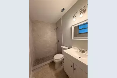 2066-2070 Franklin St #2070, Fort Myers, FL 33901 - Photo 9