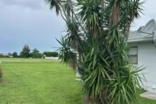 1030 SE 5th Ave, Cape Coral, FL 33990 - Photo 3