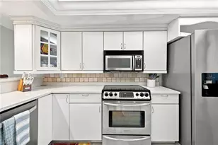 1299 Middle Gulf Dr, Sanibel, FL 33957 - Photo 11