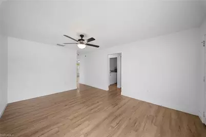 11370 Summerwinds Ct, Fort Myers, FL 33908 - Photo 5