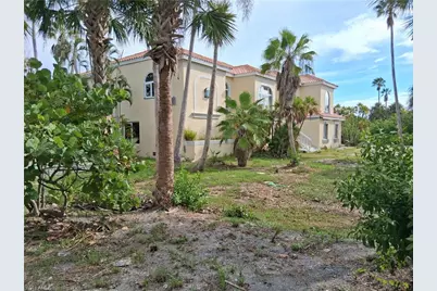 232 Robinwood Cir, Sanibel, FL 33957 - Photo 7