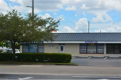 822 Del Prado Blvd S, Cape Coral, FL 33990 - Photo 5