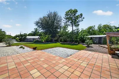 18310 Pioneer Rd, Fort Myers, FL 33908 - Photo 11