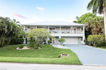 647 Coral Dr, Cape Coral, FL 33904 - Photo 3