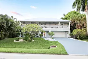 647 Coral Dr, Cape Coral, FL 33904 - Photo 3