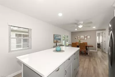 160 Adrienne Dr, Fort Myers, FL 33908 - Photo 23