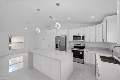 6018 Paula Ave N, Lehigh Acres, FL 33971 - Photo 9
