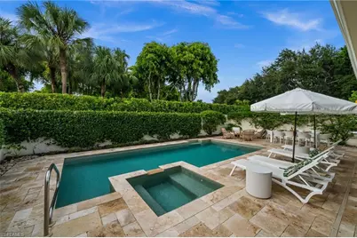 809 Sand Pointe Dr #4, Naples, FL 34108 - Photo 5