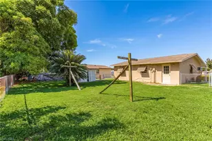 2450 Aztec Dr, Fort Myers, FL 33916 - Photo 21