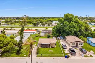 2450 Aztec Dr, Fort Myers, FL 33916 - Photo 25