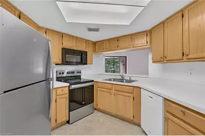 9648 Windsor Gardens Ln #202, Fort Myers, FL 33919 - Photo 7