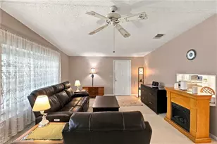 10071 Broken Woods Ct S, North Fort Myers, FL 33903 - Photo 9