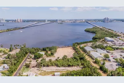 1069 River Rd, North Fort Myers, FL 33903 - Photo 3