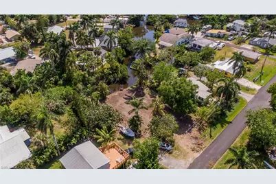 67 Oak St, North Fort Myers, FL 33903 - Photo 5