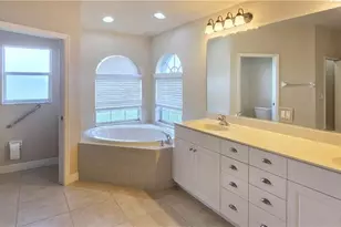 4202 NW 35th St, Cape Coral, FL 33993 - Photo 37