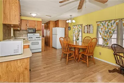 310 Fountain View Blvd, North Fort Myers, FL 33903 - Photo 11