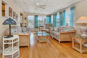 310 Fountain View Blvd, North Fort Myers, FL 33903 - Photo 9