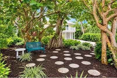 726 Cardium St, Sanibel, FL 33957 - Photo 35