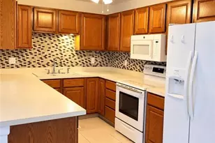 1304 S Brandywine Cir, Fort Myers, FL 33919 - Photo 7