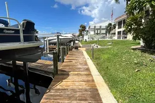 620 Victoria Dr, Cape Coral, FL 33904 - Photo 5
