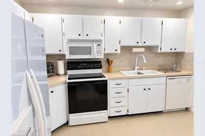 8730 Rose Ct #2, Fort Myers, FL 33919 - Photo 3
