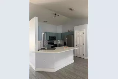 4237 NE 19th Ave, Cape Coral, FL 33909 - Photo 5